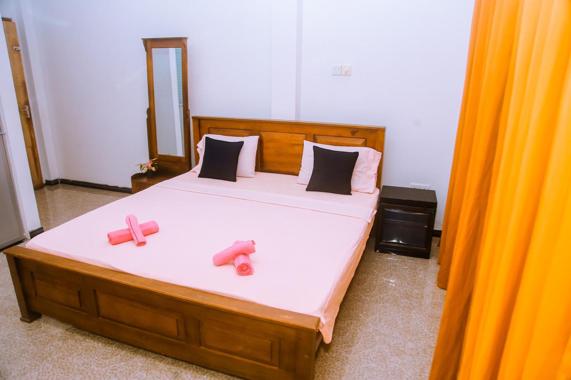 Mirissa Turtle Point Guest Otel Dış mekan fotoğraf