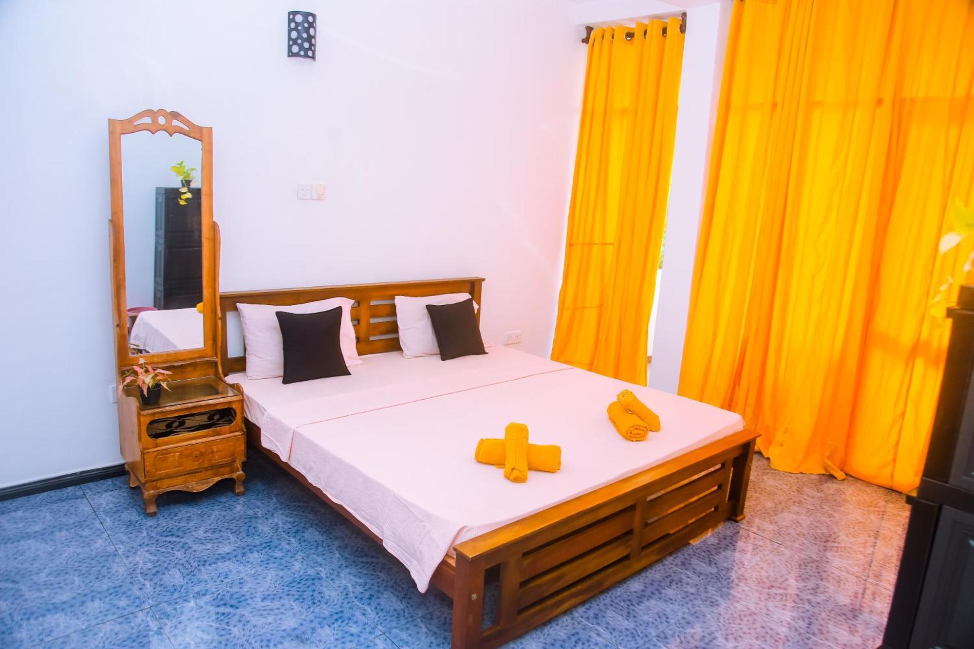 Mirissa Turtle Point Guest Otel Dış mekan fotoğraf